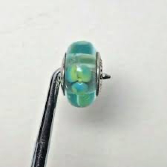 Pandora Sterling Silver Murano glass bead with blue and yellow flower - Picture 6 of 6